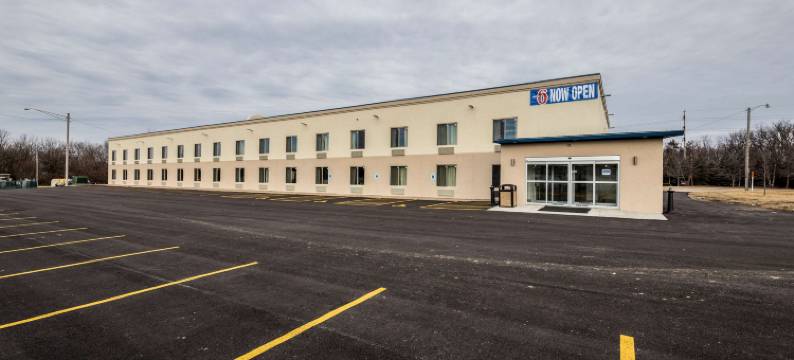 伊利诺伊伊皮奥里亚 6 号汽车旅馆(Motel 6 Peoria)图片