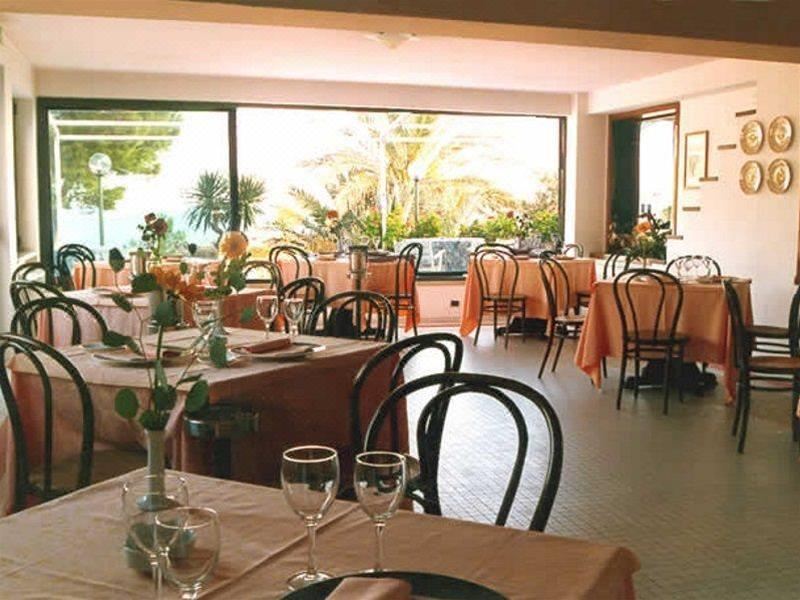 Hotel castellinaria italy