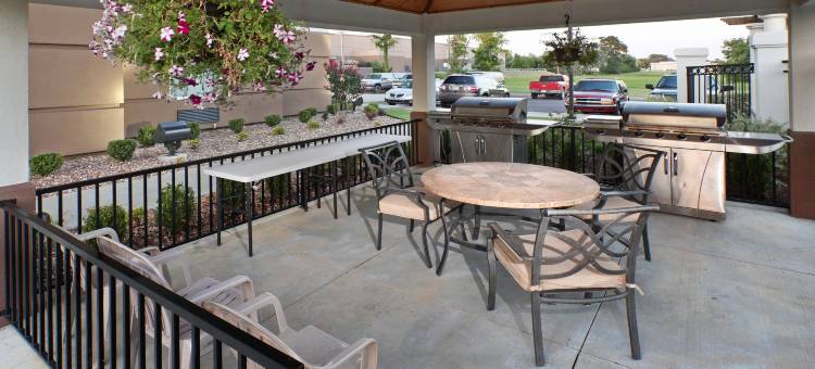 史密斯堡郊区开放式客房(Suburban Studios Fort Smith)图片