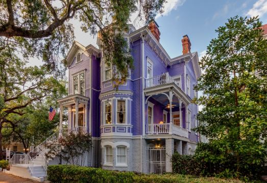 Amethyst Garden Hotel Overview