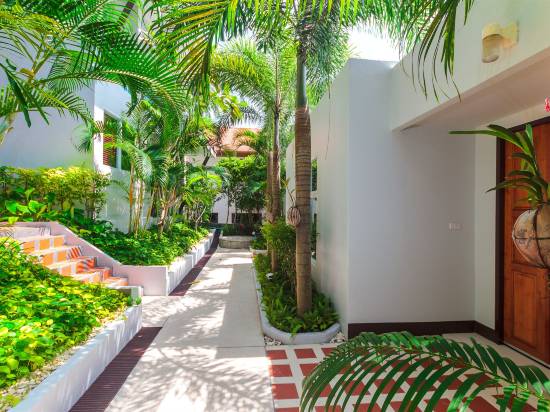 達維娜海灘酒店