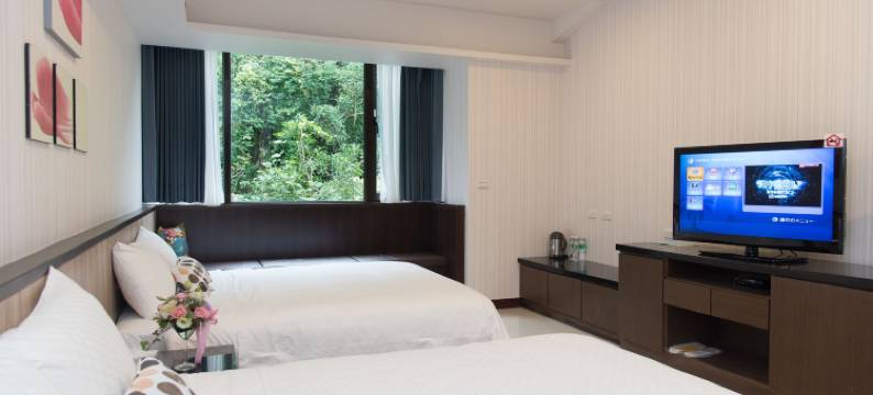 伊士脉泉旅图片