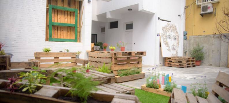 台中框框背包客栈图片