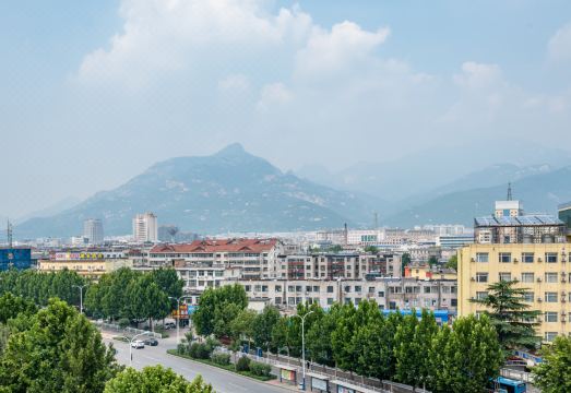 Super 8 Tai'an Bus Station Hotel Hotel Overview