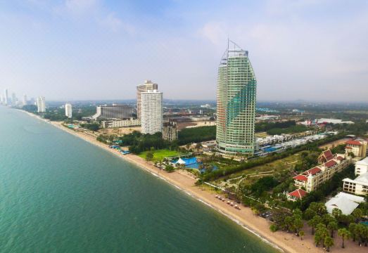 Mövenpick Siam Hotel Na Jomtien PattayaHotel Overview