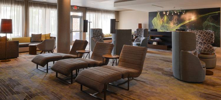 圣路易斯圣彼得斯万怡酒店(Courtyard St. Louis St. Peters)图片