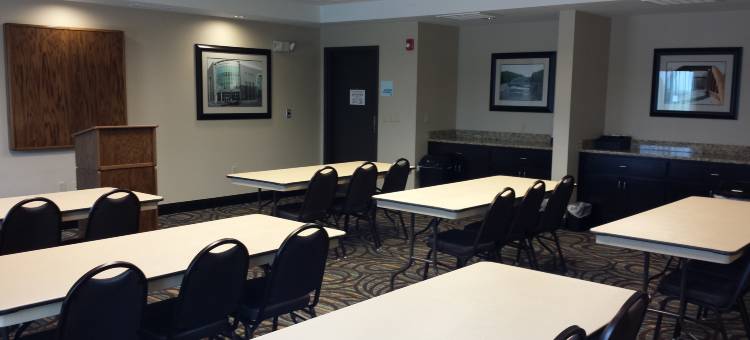 内华达智选假日套房酒店(Holiday Inn Express & Suites Nevada)图片