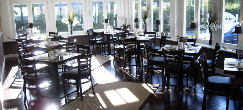 卡斯塔尼亚乡村别墅酒店(Hotel Und Landhaus 'Kastanie')图片