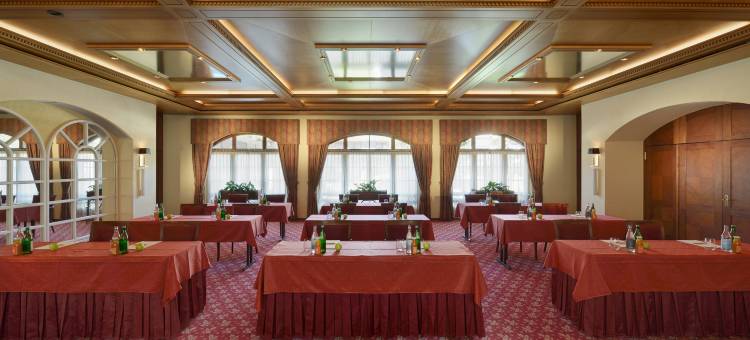 蒙特凯尔文宫殿酒店(Mont Cervin Palace)图片