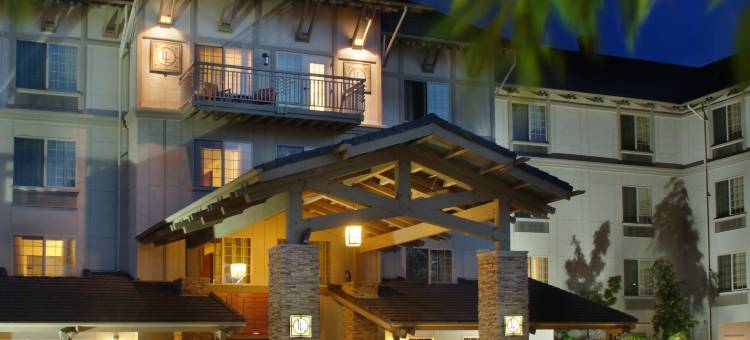 云杉登陆长住套房酒店伦顿(Larkspur Landing Extended Stay Suites Renton)图片