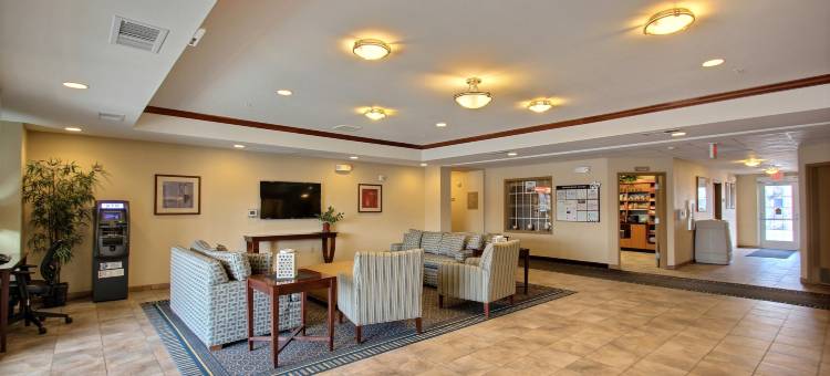 Candlewood Suites 密尔沃基机场奥克里克(Candlewood Suites Milwaukee Airport-Oak Creek)图片