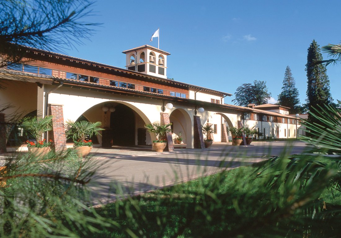 Europa Gatwick Hotel & Spa Over view