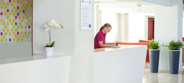 梅费尔花园公寓(Mayfair Gardens)图片