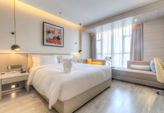 西安铂菲朗致美酒店（西安北站文景路地铁站店）外景图