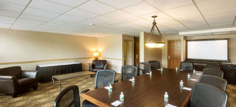 切斯特酒店及会议中心(Chester Hotel and Conference Center)图片