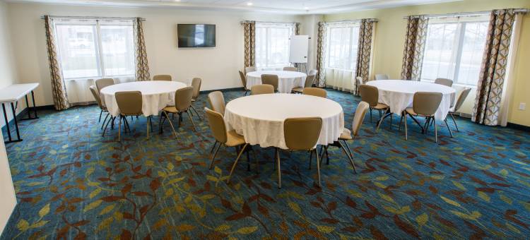 奥佛兰公园Candlewood Suites(Candlewood Suites Overland Park - W 135TH ST.)图片