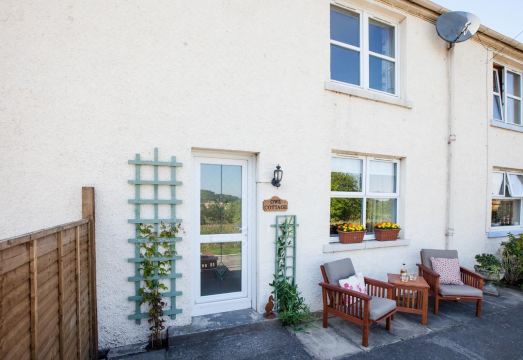 Owl CottageHotel Overview