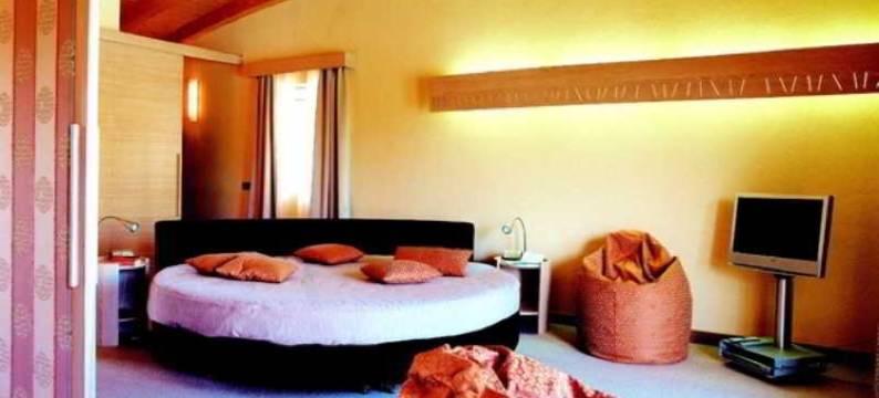 彩色酒店风格，设计与美食(Color Hotel Style, Design & Gourmet)图片