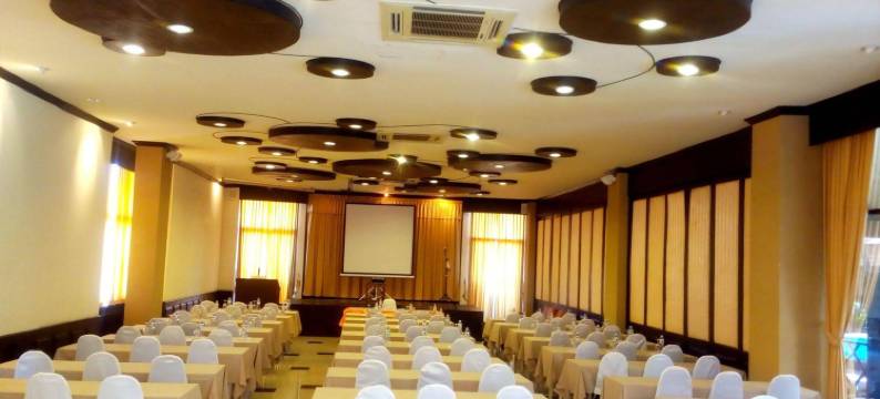 芭堤雅普法亚度假酒店(Phuphaya Resort Pattaya)图片