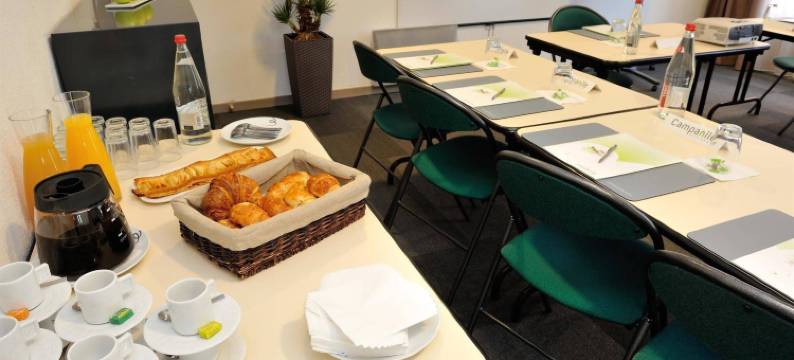 圣埃蒂安康铂酒店(Campanile Saint Etienne Est - Saint Chamond)图片