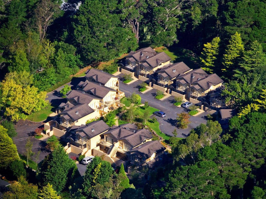 蓝山瀑布山庄酒店