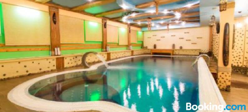 布科维纳酒店(Bukovyna Hotel)图片