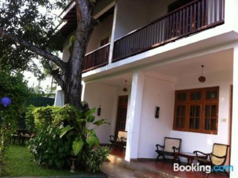 小天堂旅游宾馆度假屋(Little Paradise Tourist Guest House and Holiday Home)