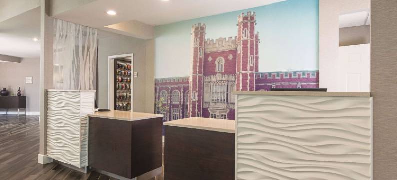 俄克拉荷马城诺曼拉昆塔温德姆套房酒店(La Quinta Inn & Suites by Wyndham Oklahoma City Norman)图片