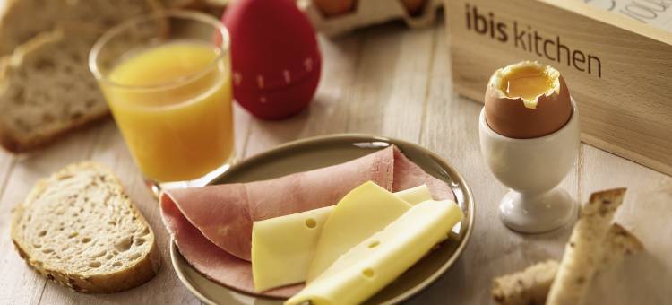 巴黎15区宜必思埃菲尔铁塔酒店(Ibis Paris Eiffel Tower Cambronne 15th)图片