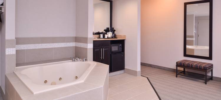 卡尔森乡村旅馆及套房罗利-达勒姆机场北卡罗来纳州(Country Inn & Suites by Radisson Raleigh-Durham Airport NC)图片