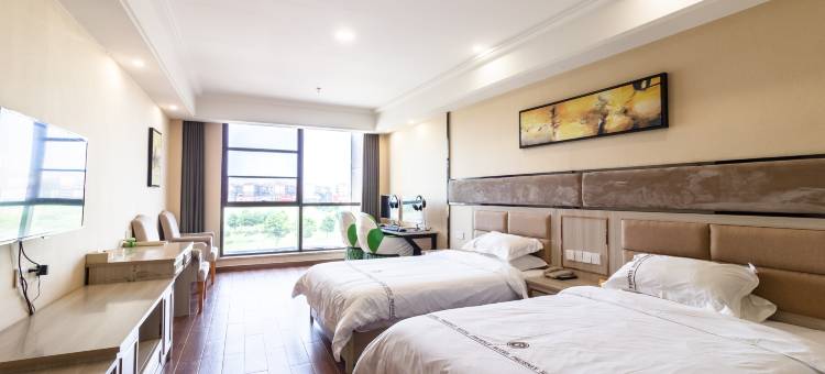 安义凤凰酒店(南昌职业大学店)图片