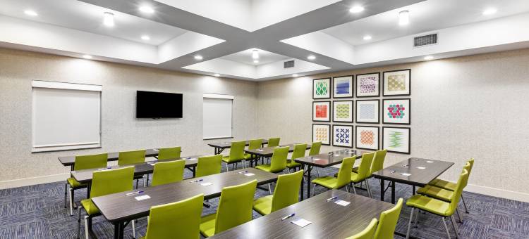 智选假日套房酒店旅顺环商城区 by IHG(Holiday Inn Express & Suites Port Arthur Central-Mall Area)图片