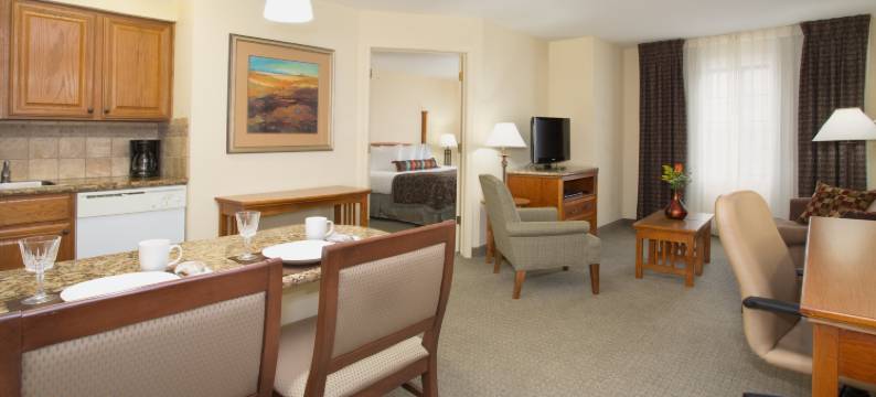 Staybridge Suites Lincoln I-80图片