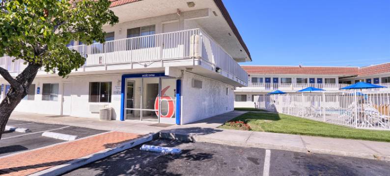 加利福尼亚匹兹堡 6 号汽车旅馆(Motel 6 Pittsburg, CA)图片