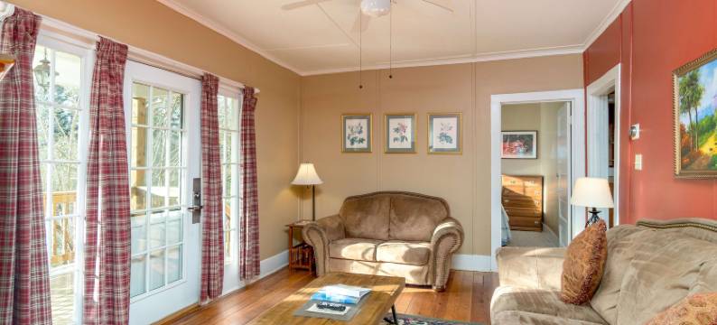 弗拉特罗克-高原湖泊度假酒店(Highland Lake Inn & Resort - Flat Rock)图片