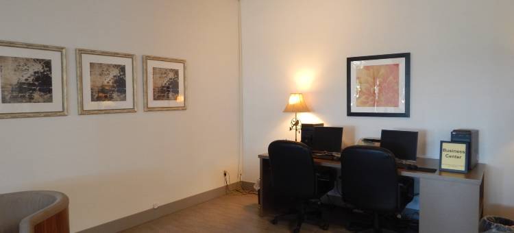 Ramada by Wyndham Clarion图片