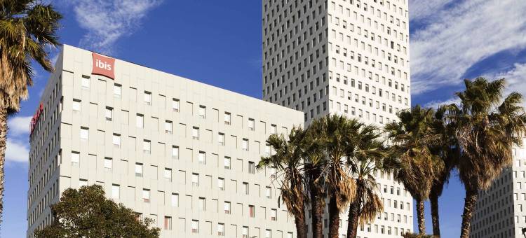 巴塞罗那圣科洛马宜必思酒店(Ibis Barcelona Santa Coloma)图片
