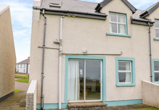 Skerries Hotel Overview