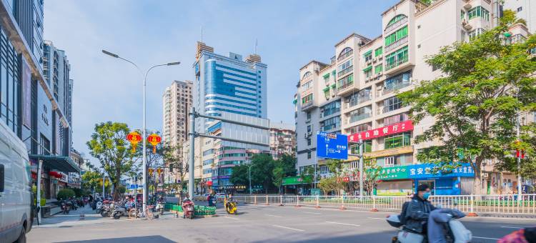 九福酒店(福州三坊七巷南门兜地铁站店)图片