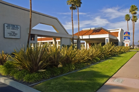 Best Western Plus Big America Over view