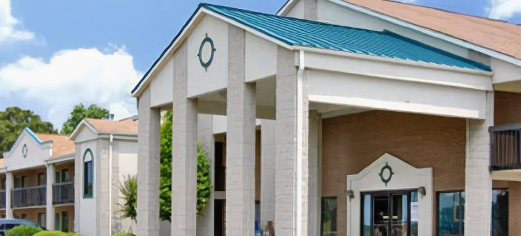 穆尔斯维尔诺曼湖戴斯酒店(Days Inn by Wyndham Mooresville Lake Norman)图片