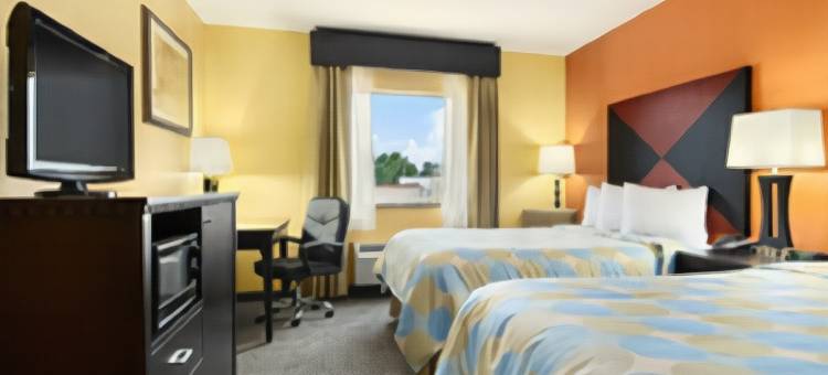 拉塞尔维尔温德姆戴斯套房酒店(Days Inn & Suites by Wyndham Russellville)图片