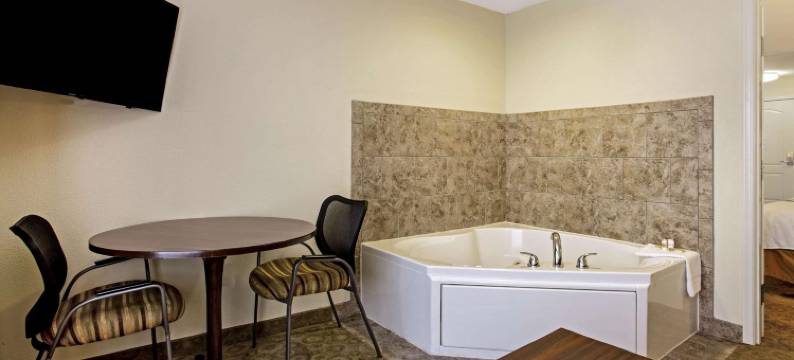 俾斯麦拉昆塔温德姆套房酒店(La Quinta Inn & Suites by Wyndham Bismarck)图片