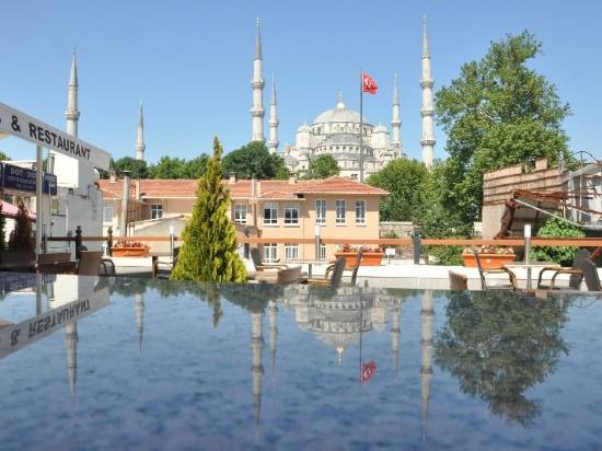 薩爾尼克普瑞米爾酒店