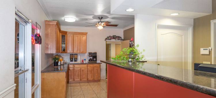 温德姆豪生贝克斯菲尔德酒店(Howard Johnson by Wyndham Bakersfield)图片