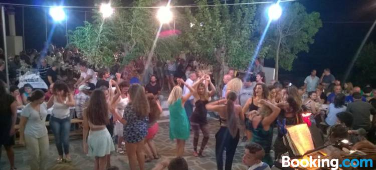 Ikaria Studios图片