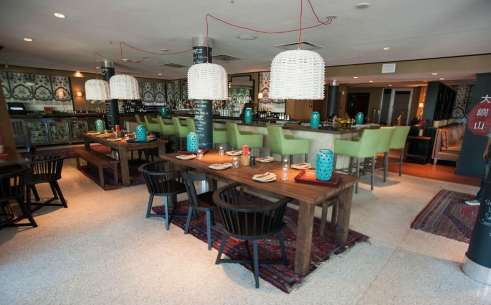 Kimpton SURFCOMBER HOTEL by IHG Over view