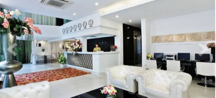 白色 8A 泰范龙酒店(The White Hotel 8A Thai Van Lung)图片
