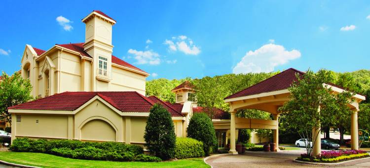 伯明翰胡佛拉昆塔温德姆套房酒店(La Quinta Inn & Suites by Wyndham Birmingham Hoover)图片