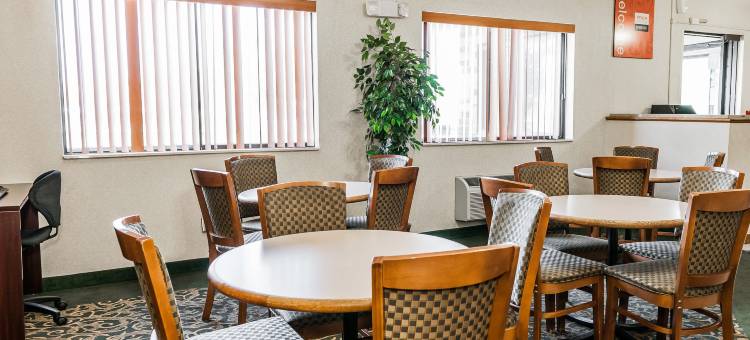 科科莫赛道附近舒适酒店(Comfort Inn Near Kokomo Speedway)图片